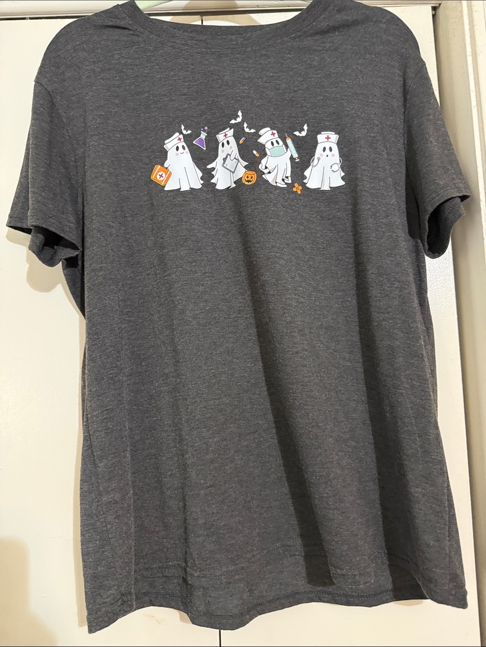 Gray Nurse Themed Ghost Crew T-Shirt - Unbranded